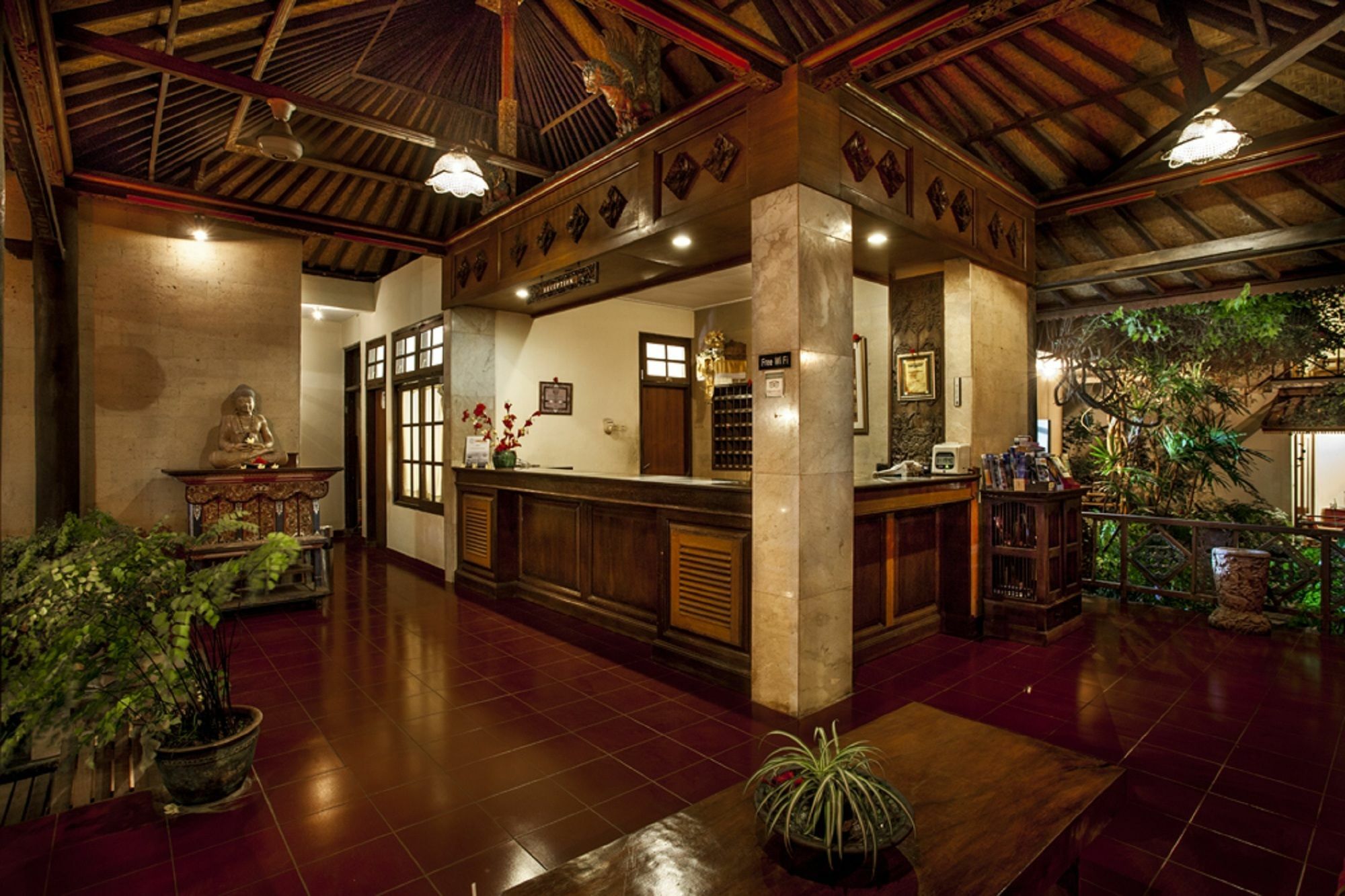 Hotel By Prasi